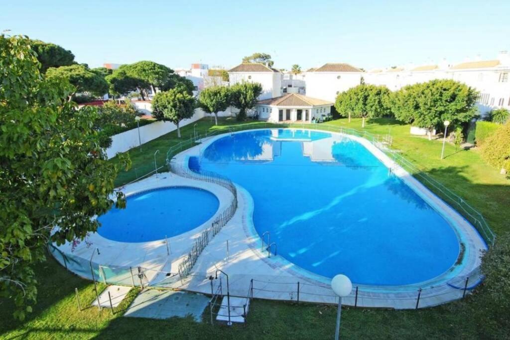 Acogedor Apartamento A 100 M. De Pinares Y Playa Daire Rota Dış mekan fotoğraf