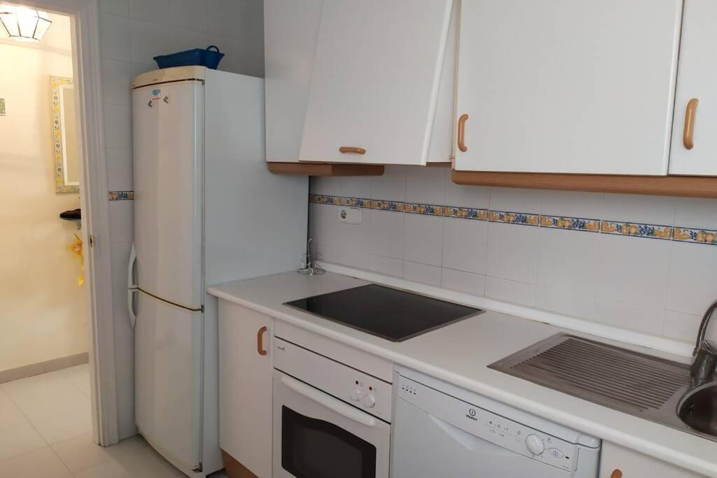 Acogedor Apartamento A 100 M. De Pinares Y Playa Daire Rota Dış mekan fotoğraf